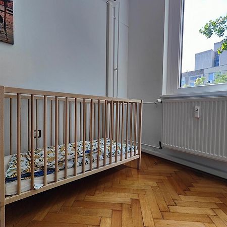 Comfort 14 -- Stylish City Apartment Netflix, Wi-Fi & Parking Miskolc Exterior foto
